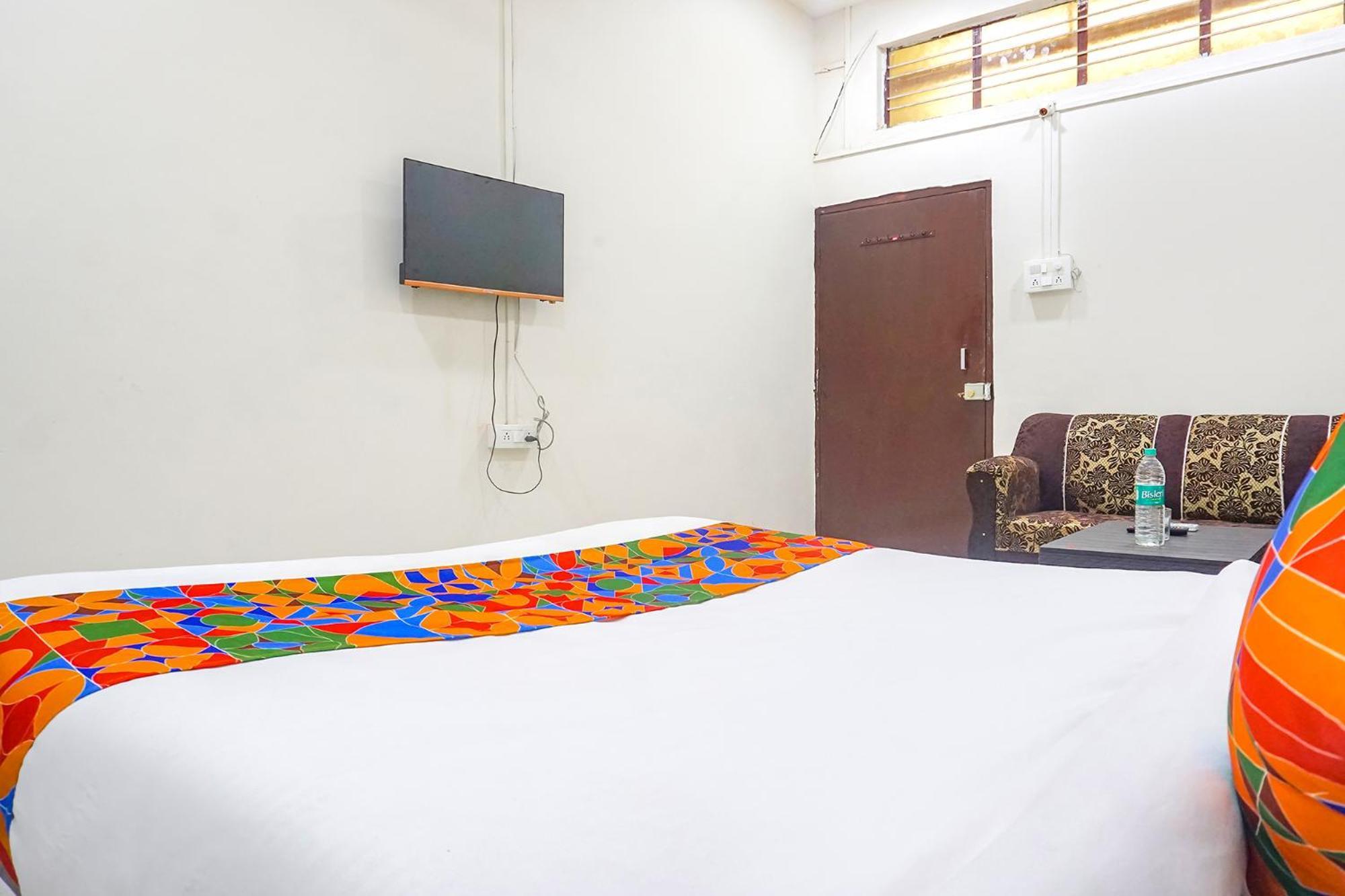 Fabhotel Om Sai - Nr Nashik Railway Station Eksteriør bilde