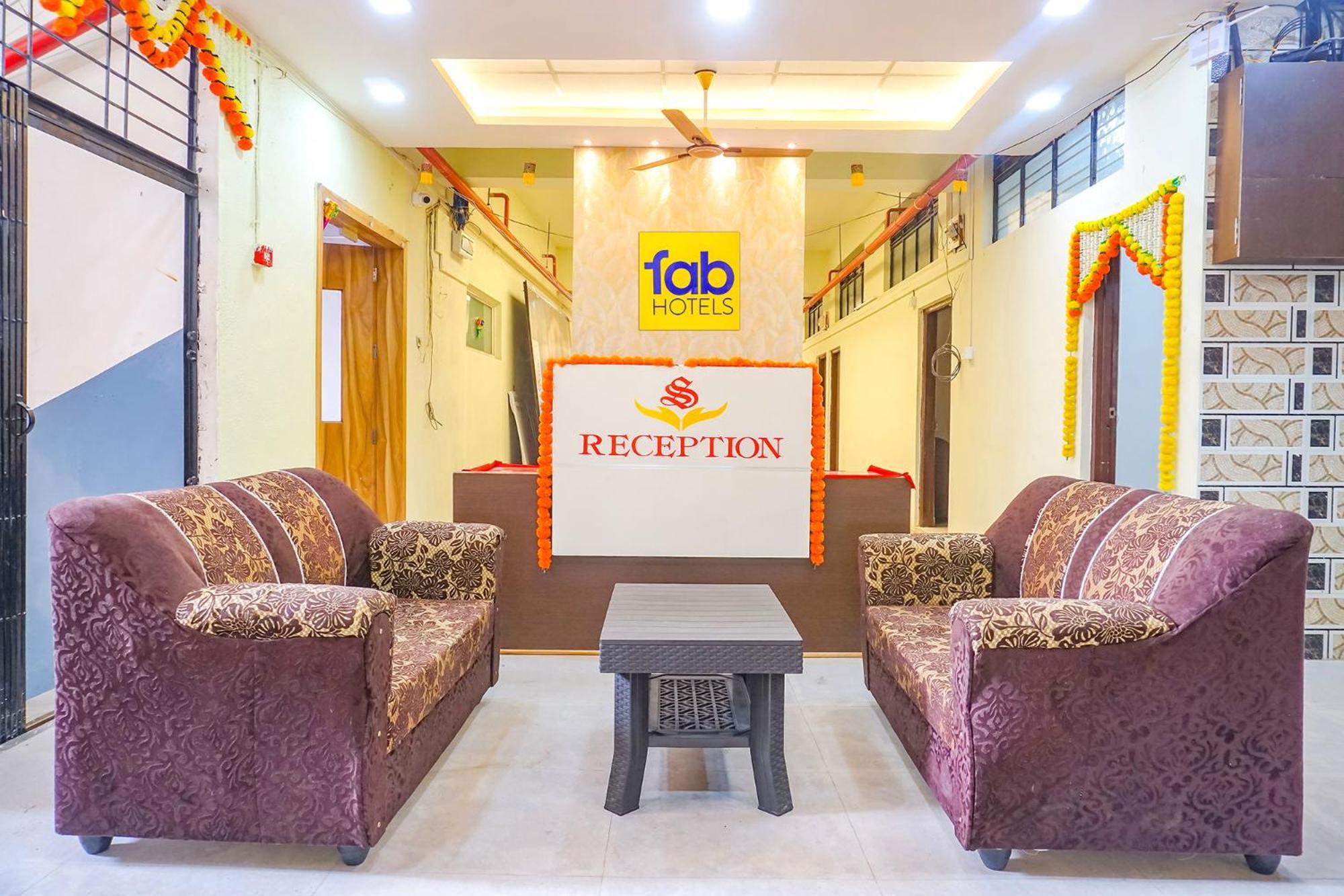 Fabhotel Om Sai - Nr Nashik Railway Station Eksteriør bilde